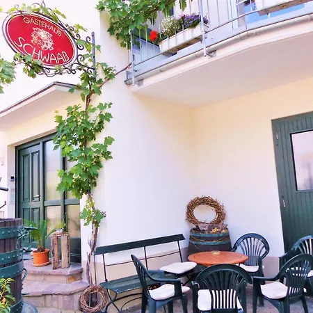 Bed & Breakfast Gaestehaus Schwaab
